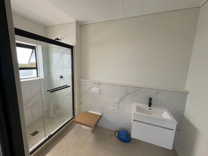 To Let 2 Bedroom Property for Rent in Richwood Western Cape